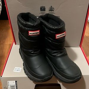 Hunter Winter Insulated Snow Short Boot US6 in Black